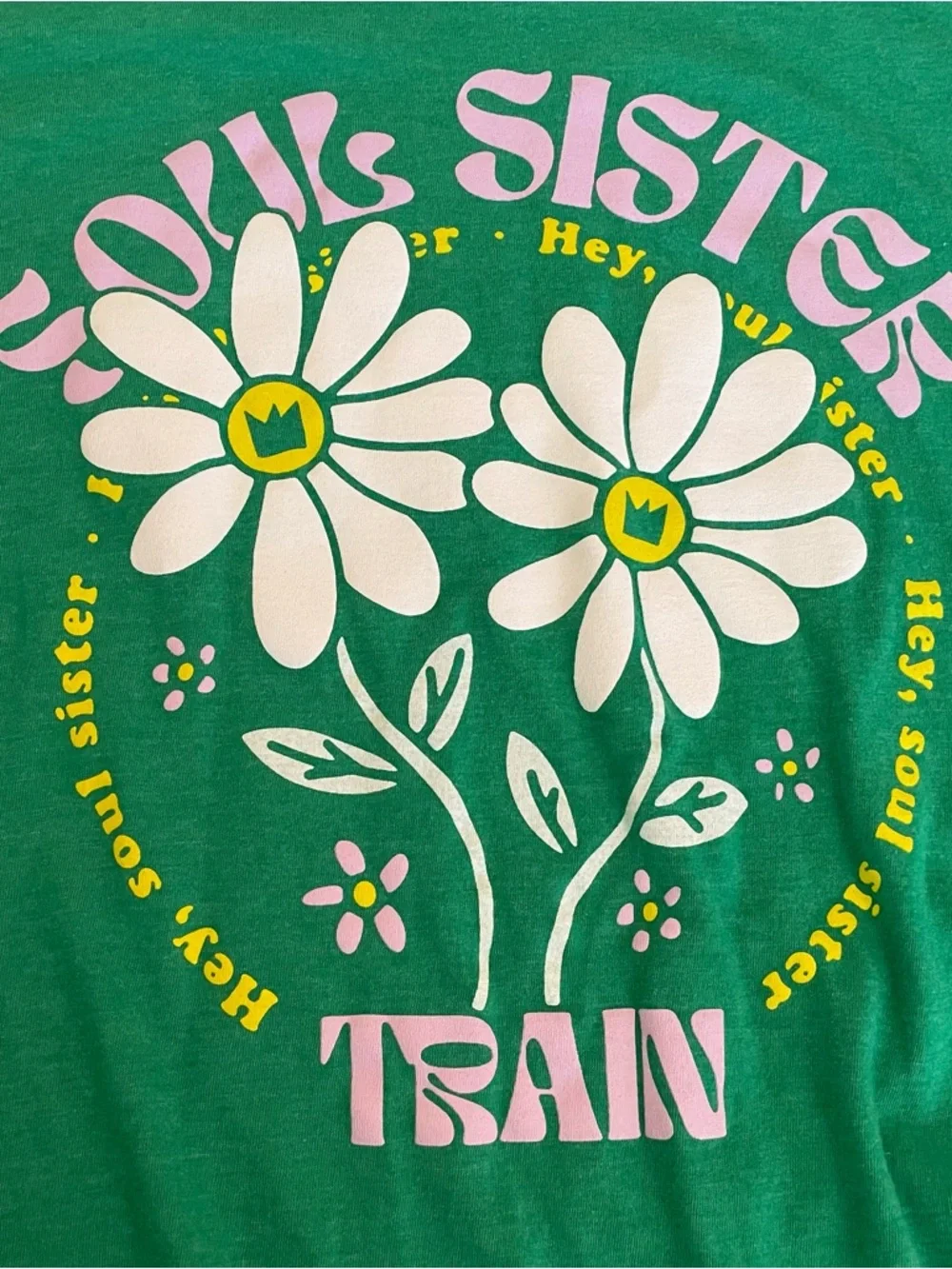 Train Soul Sister Band Green Shirt - Picture 2 of 3